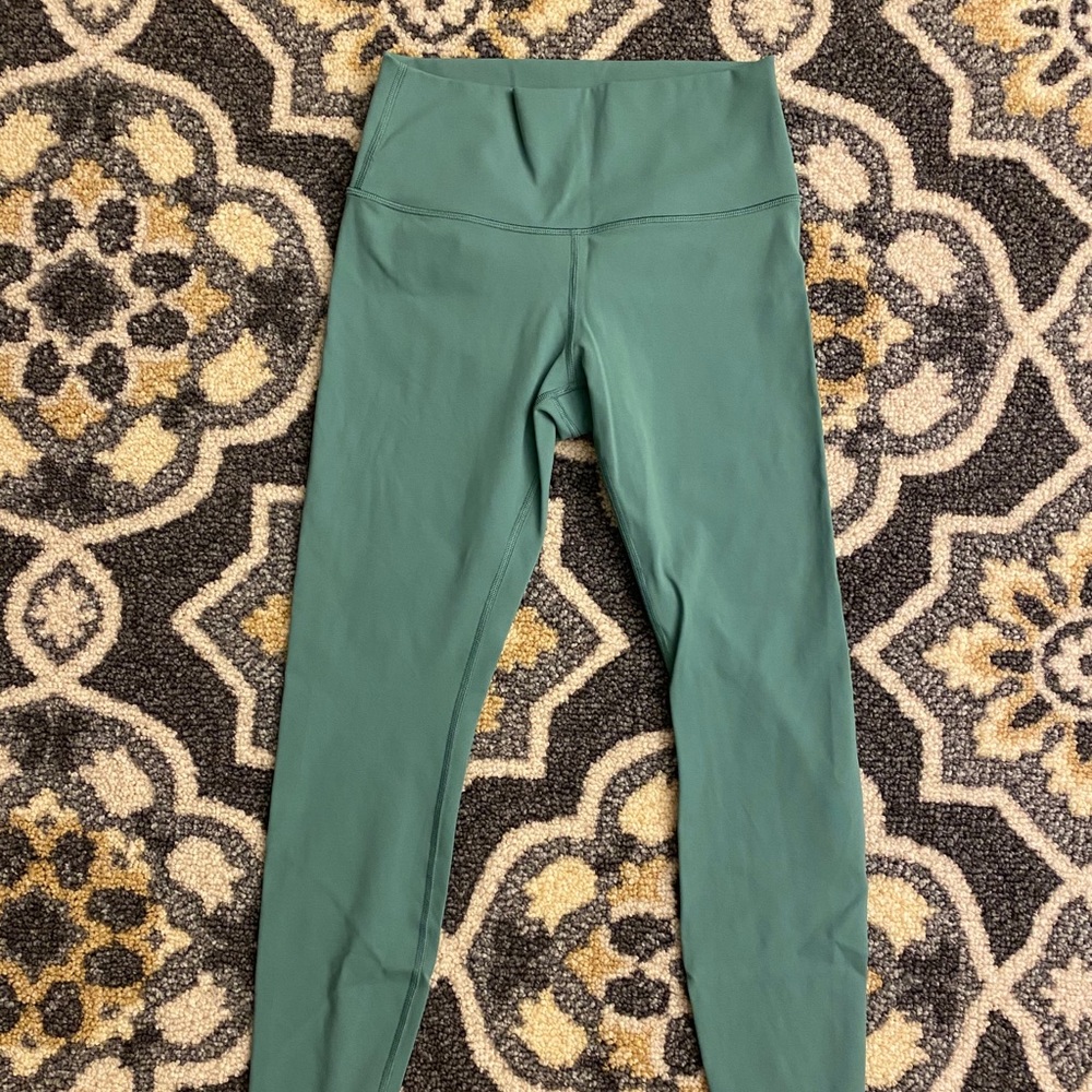 Lululemon Wunder Under 25in